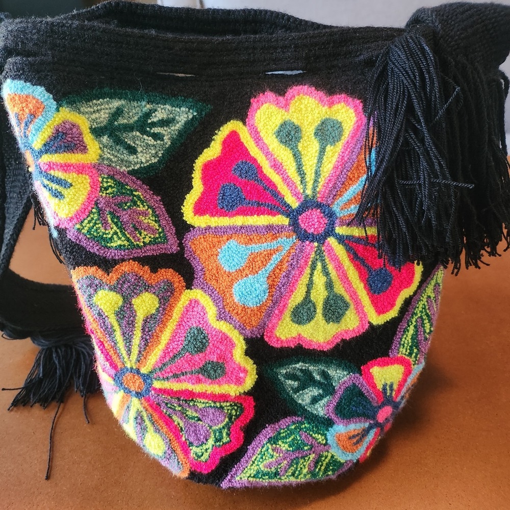 Wayuu Handcrafted Artisanal Bucket Purse Punch Needle Embroidery Tapizado Boho